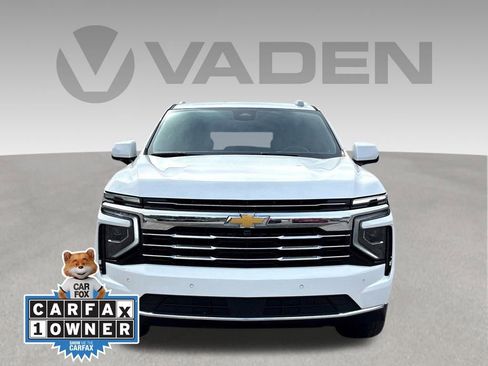 Certified 2025 Chevrolet Suburban LT AWD/4WD image 2