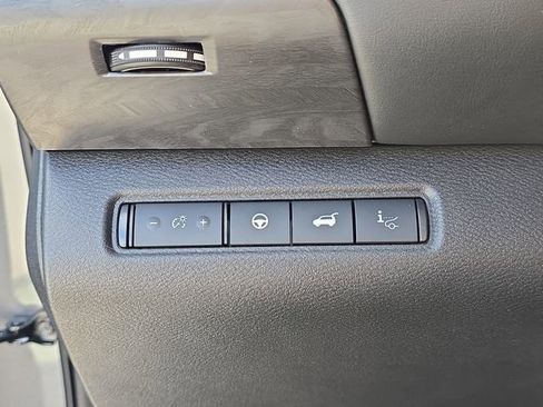 New 2026 Nissan Pathfinder Platinum w/ Cargo Package image 30