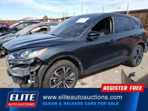 Used 2022 Ford Escape SE w/ SE Sport Appearance Package AWD/4WD image 4