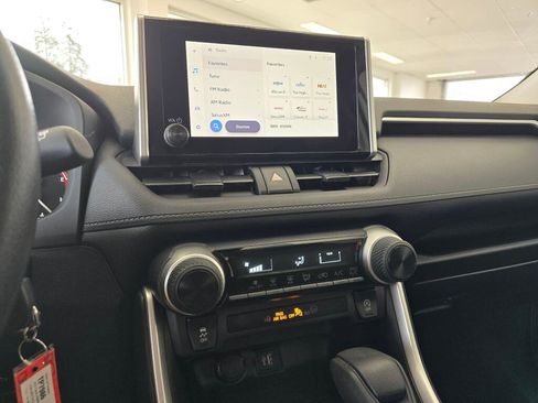 Used 2025 Toyota RAV4 LE image 71