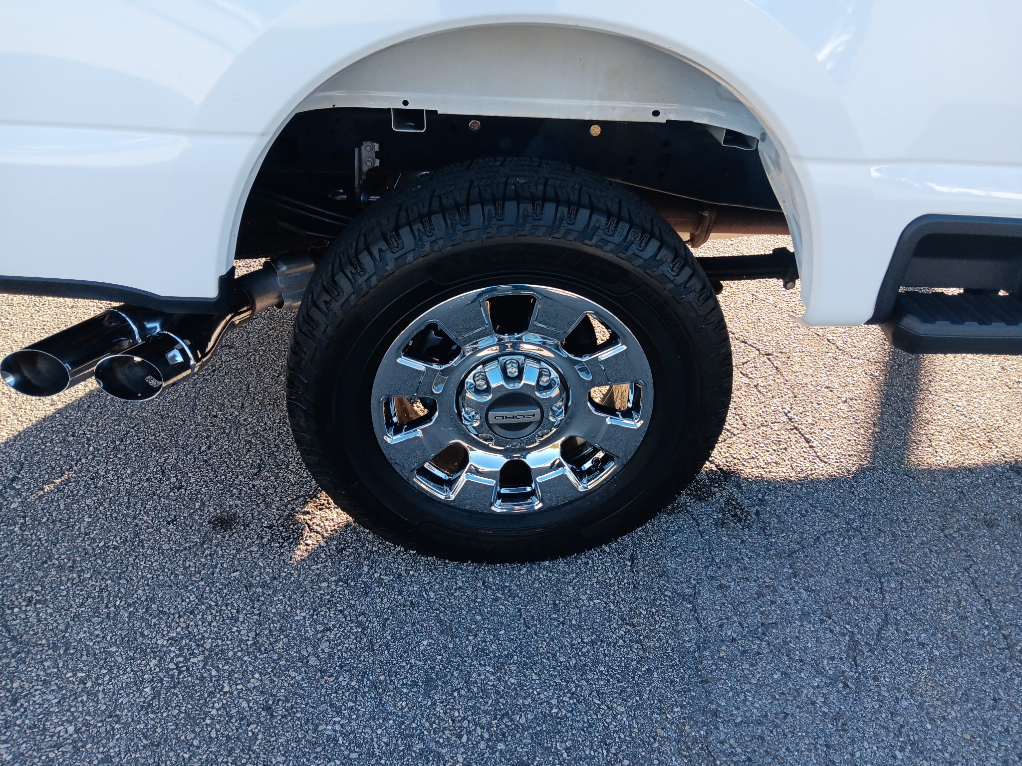 Used 2024 Ford F250 Lariat w/ Lariat Ultimate Package AWD/4WD image 8