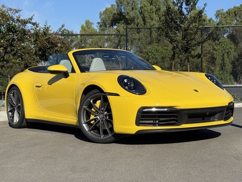 Certified 2021 Porsche 911 Carrera image 9