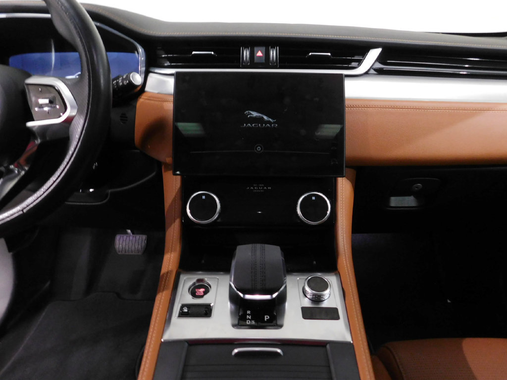 Used 2023 Jaguar F-PACE R-Dynamic S AWD/4WD image 34