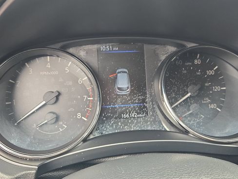 Used 2021 Nissan Rogue Sport S FWD image 11