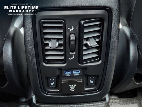 Used 2022 Dodge Durango R/T RWD image 28