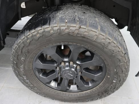 Used 2022 RAM 2500 Big Horn w/ Night Edition AWD/4WD image 3