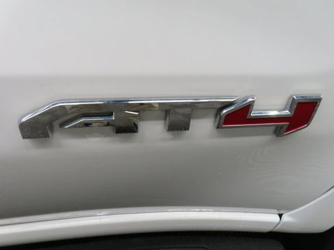 Used 2024 GMC Sierra 1500 AT4 w/ Technology Package image 59