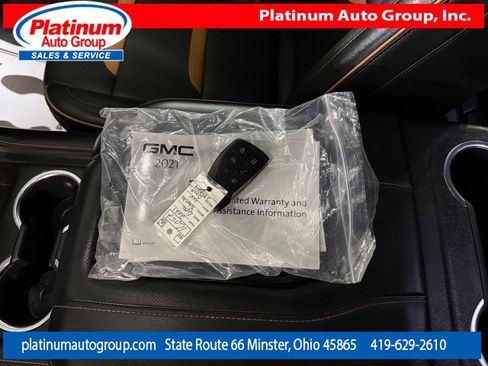 Used 2021 GMC Yukon XL AT4 AWD/4WD image 24