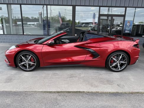Used 2022 Chevrolet Corvette Stingray Premium Conv w/ Z51 Performance Package RWD image 16