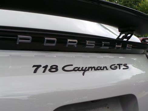 Used 2023 Porsche 718 Cayman GTS RWD image 23