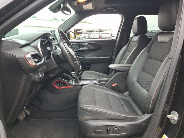 Used 2021 Chevrolet TrailBlazer RS w/ Sun and Liftgate Package AWD/4WD image 2