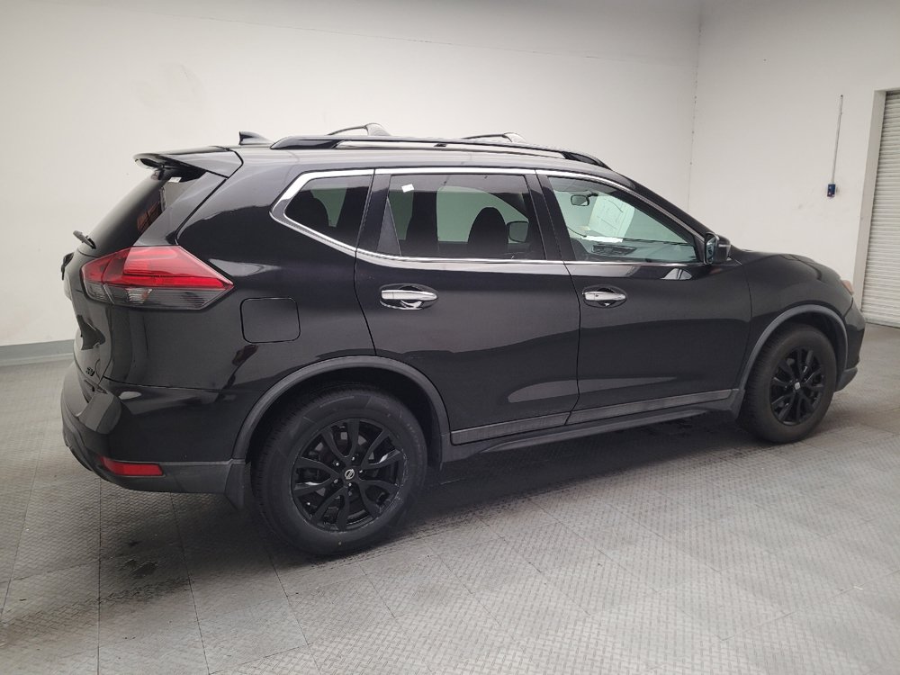 Used 2018 Nissan Rogue SV FWD image 10