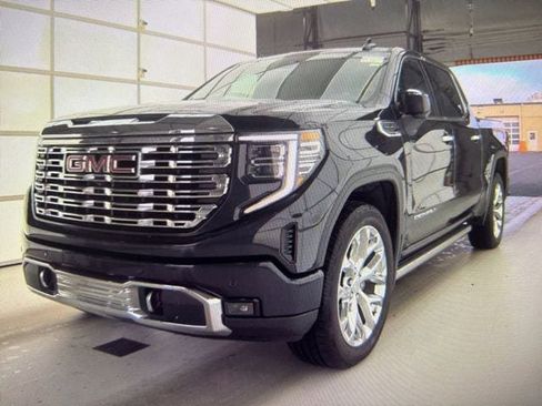 Used 2022 GMC Sierra 1500 Denali AWD/4WD image 3