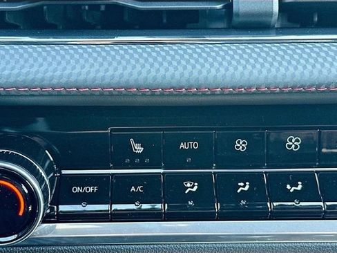 New 2026 Chevrolet Equinox RS image 25