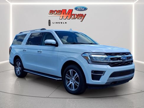 Used 2023 Ford Expedition Max Limited AWD/4WD image 3