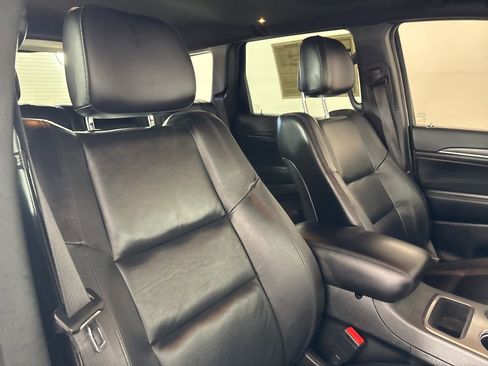 Used 2022 Jeep Grand Cherokee Limited image 28