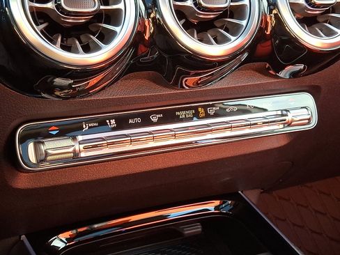 New 2026 Mercedes-Benz GLB 35 AMG 4MATIC image 15