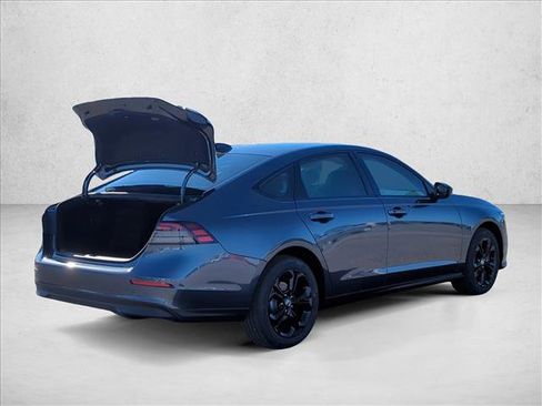 Used 2025 Honda Accord SE image 2