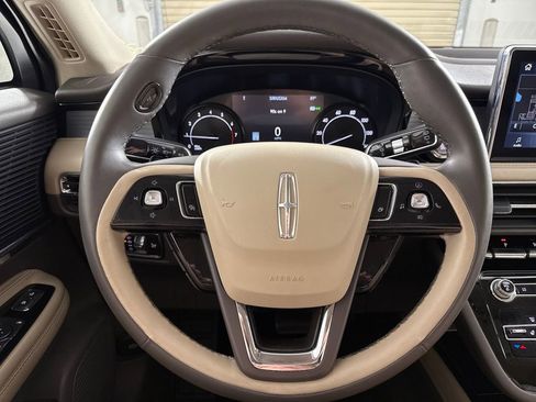 Used 2022 Lincoln Corsair AWD w/ Equipment Group 101A image 15