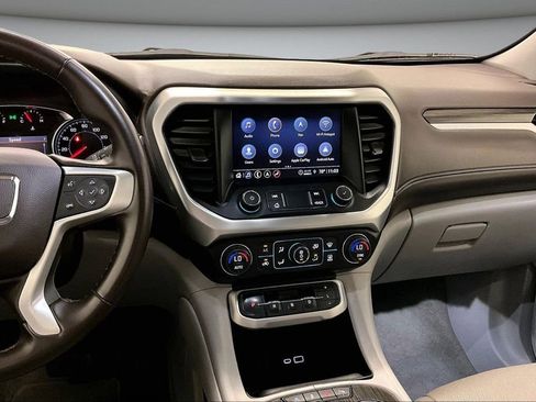 Used 2023 GMC Acadia SLT AWD/4WD image 9