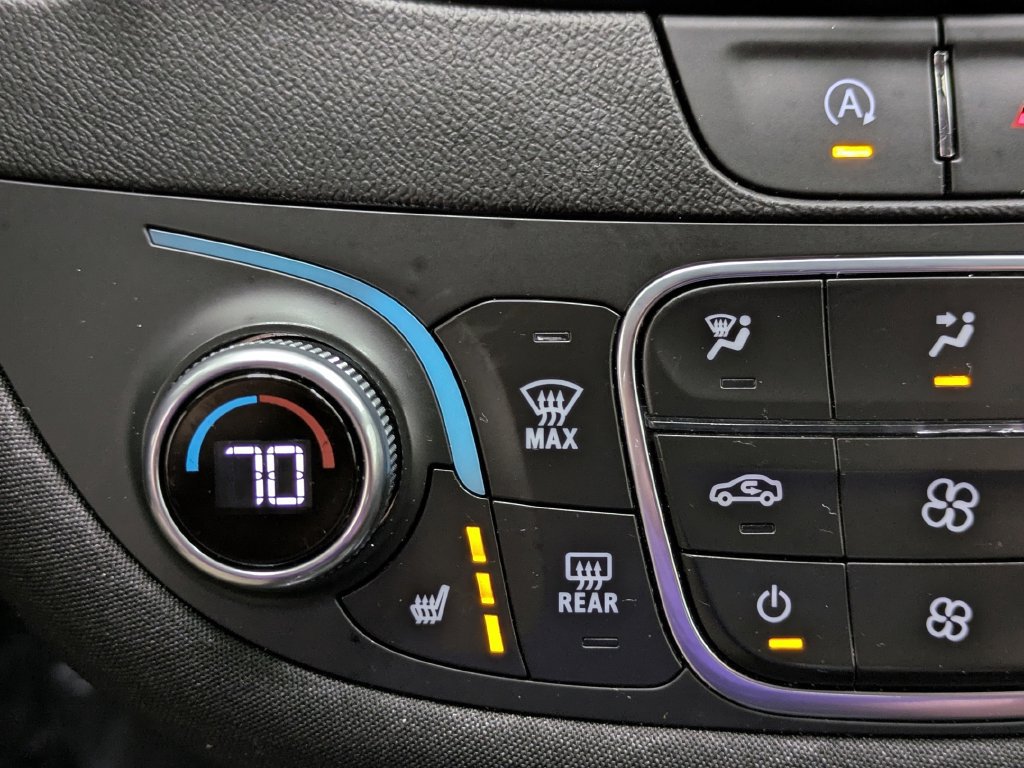 Used 2024 Chevrolet Malibu LT FWD image 7