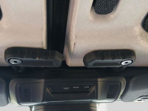 Used 2024 Jeep Wrangler Unlimited Rubicon w/ Capability Package image 25