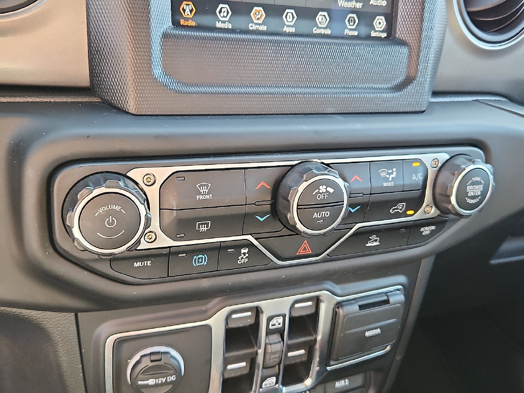 Used 2023 Jeep Wrangler Unlimited AWD/4WD image 15