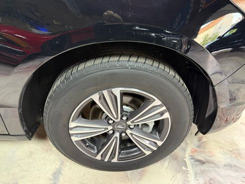 Used 2017 Acura MDX SH-AWD image 40