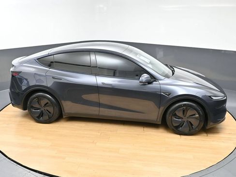 Used 2026 Tesla Model Y Long Range AWD/4WD image 7