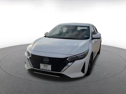 Used 2025 Nissan Sentra SV image 7