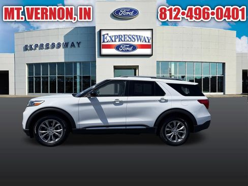 Used 2023 Ford Explorer Limited AWD/4WD image 10