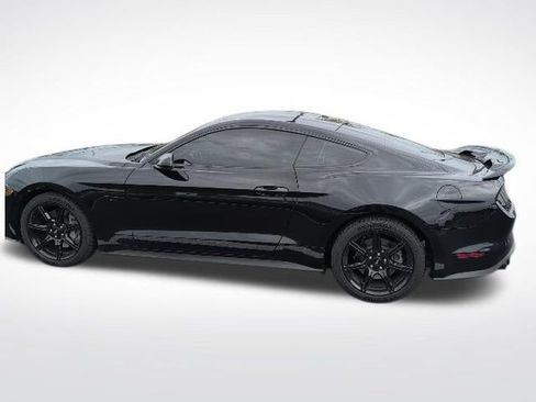 Used 2019 Ford Mustang GT w/ Black Accent Package RWD image 11