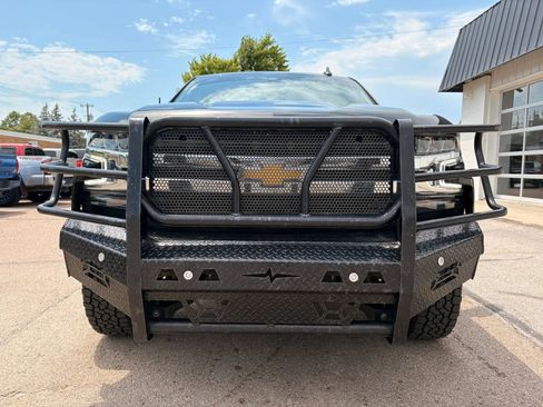 Used 2021 Chevrolet Silverado 1500 LT w/ Safety Package II AWD/4WD image 3
