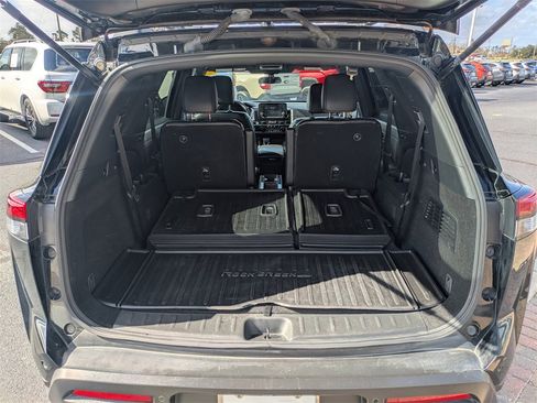 Used 2023 Nissan Pathfinder Rock Creek image 14