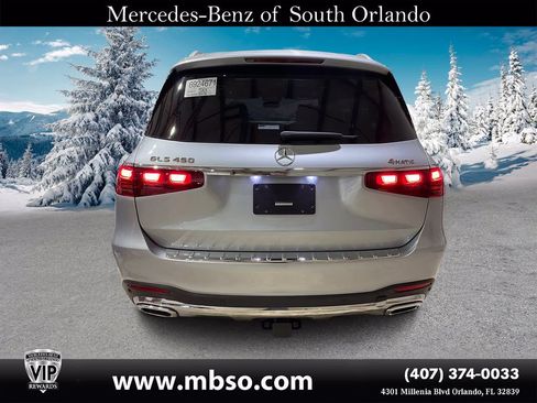 Used 2025 Mercedes-Benz GLS 450 4MATIC w/ AMG Line Exterior image 17