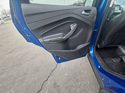 Used 2017 Ford Escape SE w/ Equipment Group 201A image 25