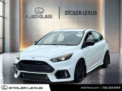 Used 2017 Ford Focus RS AWD/4WD image 3