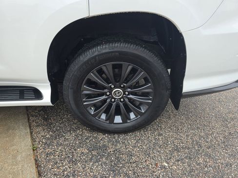 Used 2021 Lexus GX 460 Premium image 34