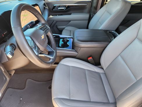 Used 2025 Chevrolet Tahoe LT image 10