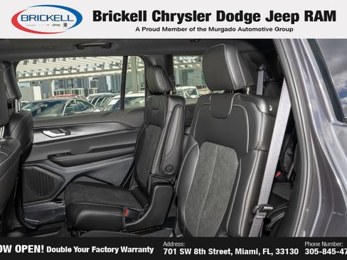 New 2025 Jeep Grand Cherokee L Altitude image 18