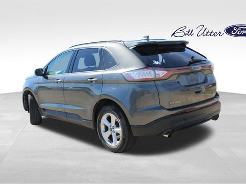 Used 2018 Ford Edge SE image 7