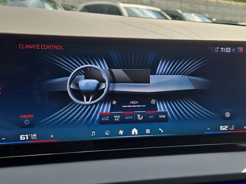 Certified 2025 BMW X3 M50 w/ Premium Package image 17