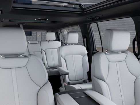 New 2026 Jeep Grand Wagoneer L 2WD image 26
