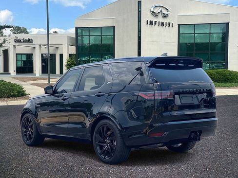 Used 2023 Land Rover Discovery S R-Dynamic image 4