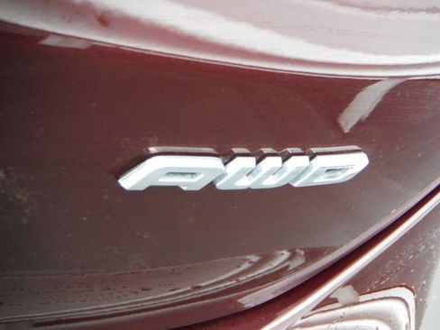 Used 2022 Ford Edge SEL w/ Convenience Package AWD/4WD image 8