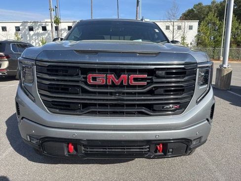 Used 2024 GMC Sierra 1500 AT4 w/ Technology Package image 3