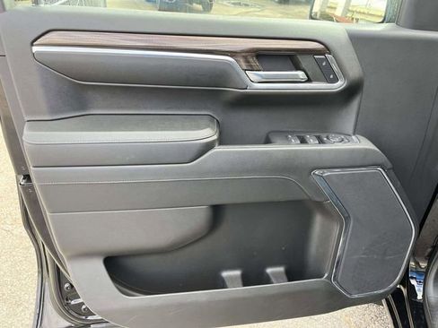 Used 2023 Chevrolet Silverado 1500 RST w/ Z71 Off-Road Package image 16