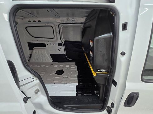 Used 2022 RAM ProMaster City Tradesman FWD image 15