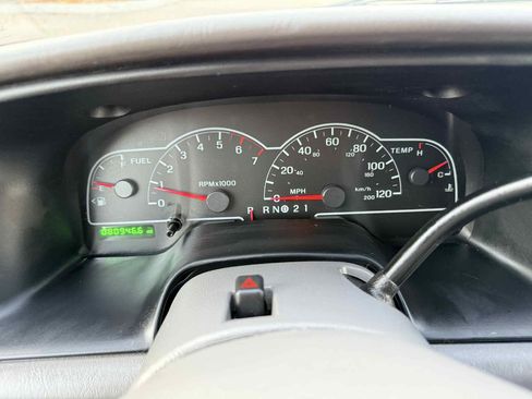 Used 2002 Ford Windstar LX image 17