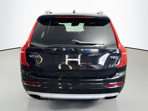 Used 2018 Volvo XC90 T6 Momentum w/ Convenience Package AWD/4WD image 6